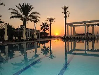 Ramada Kemer