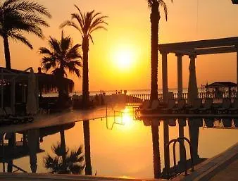 Ramada Kemer Hotel
